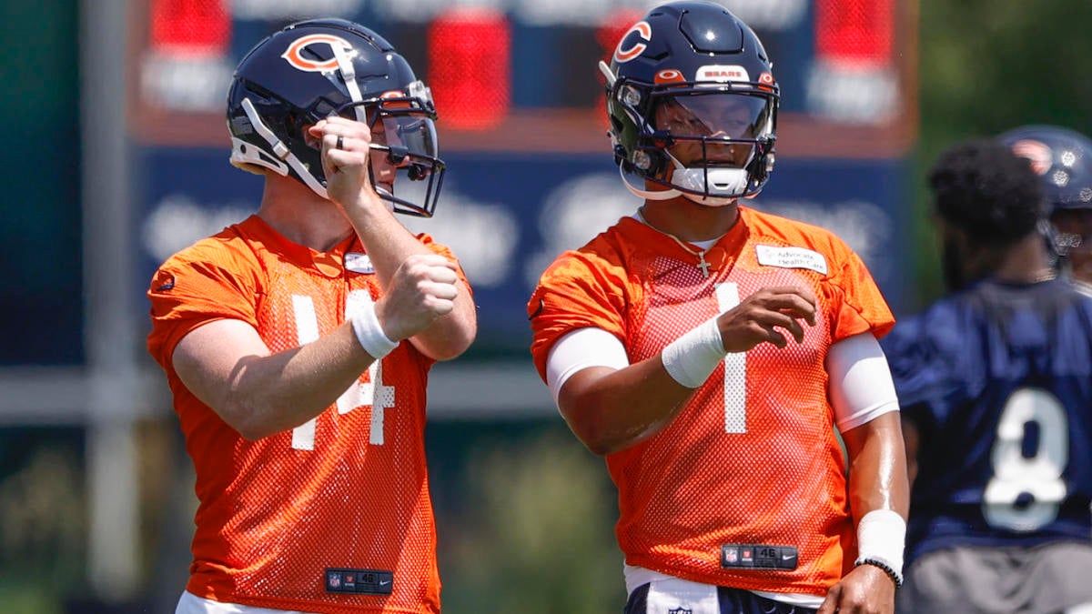 Bears 2021 training camp: Justin Fields' bid for QB1 role headlines three  important camp battles to watch - CBSSports.com