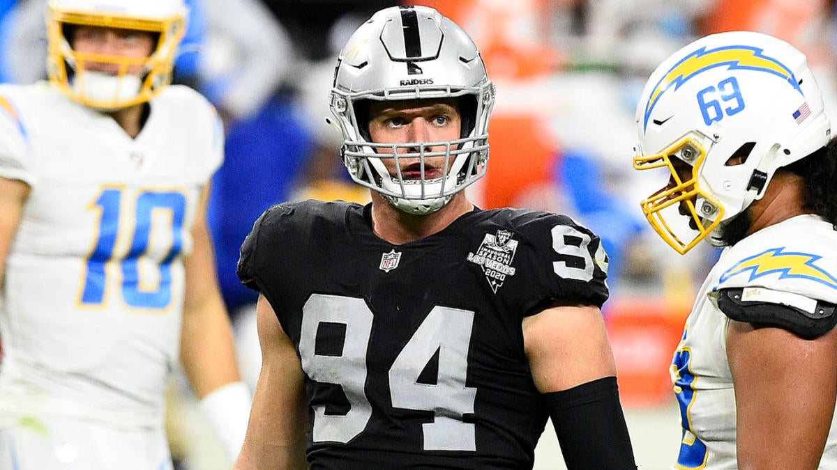 Raiders defensive end and former Browns draft pick Carl Nassib