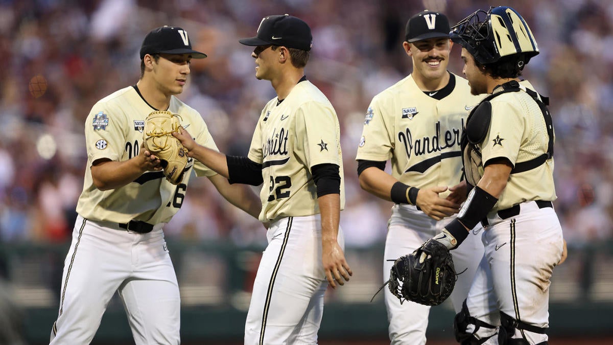 College baseball rankings: Vanderbilt claims No. 1 spot in