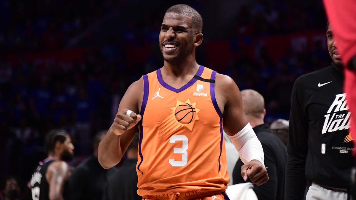 Chris Paul은 Suns의 예상치 못한 경력이 계속됨에 따라 Game 6에서 뛰어난 성능으로 NBA 파이널에서 첫 번째 우승을 차지했습니다.