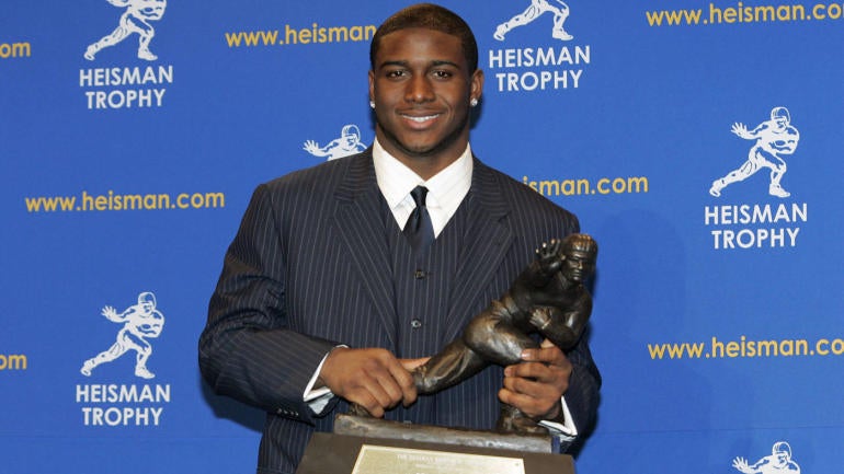 reggie-bush-heisman.jpg