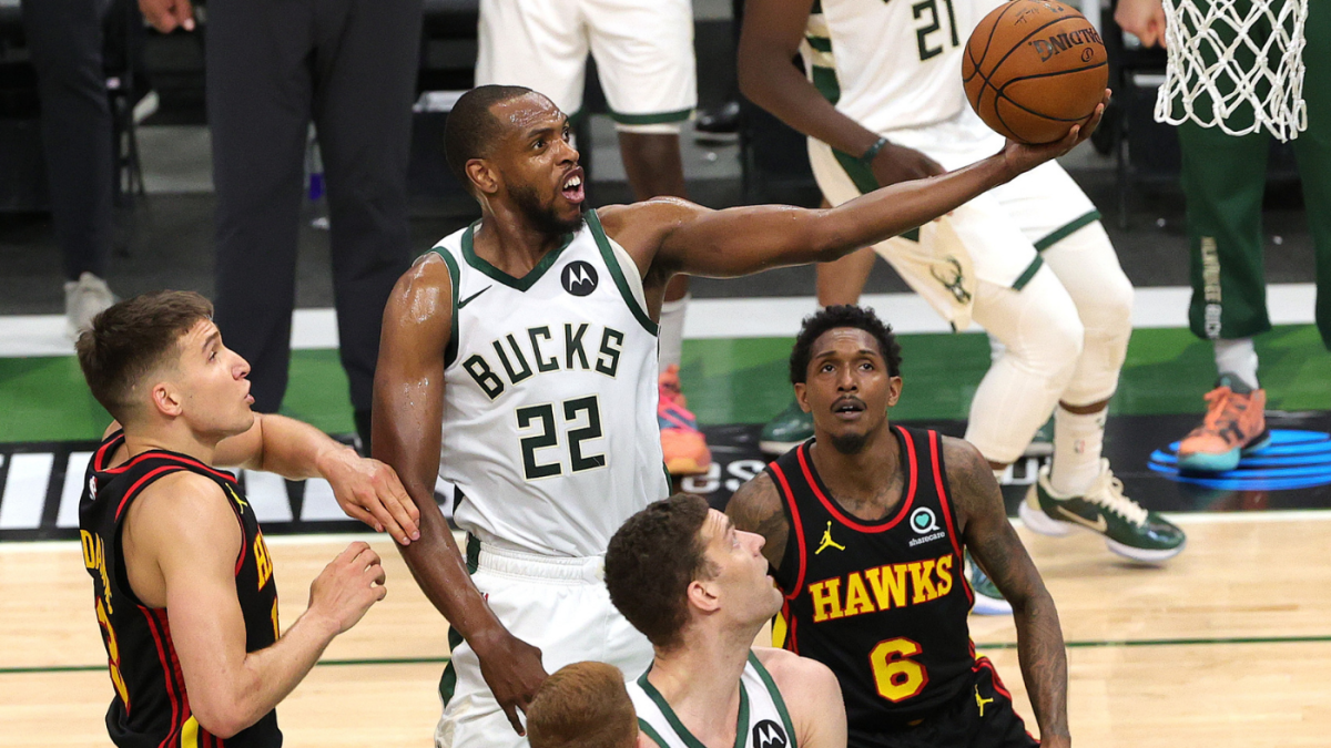 Hawks vs. Bucks score, takeaways: Milwaukee uses team effort in Giannis'  absence for pivotal Game 5 win - CBSSports.com