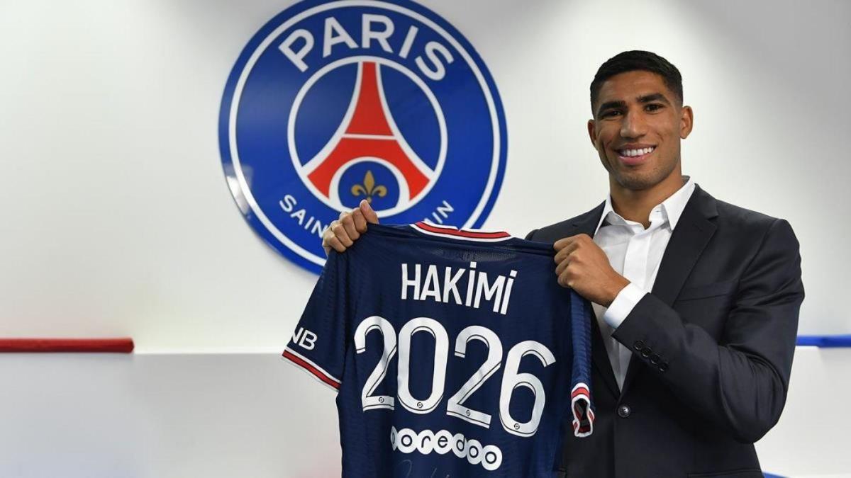 PSG transfer news: Achraf Hakimi completes move from Inter Milan, signs  through 2026 - CBSSports.com