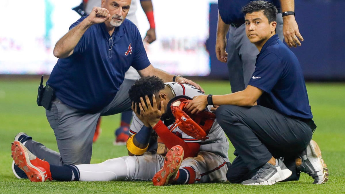 Braves' Ronald Acuña Jr. out for the season with torn ACL suffered