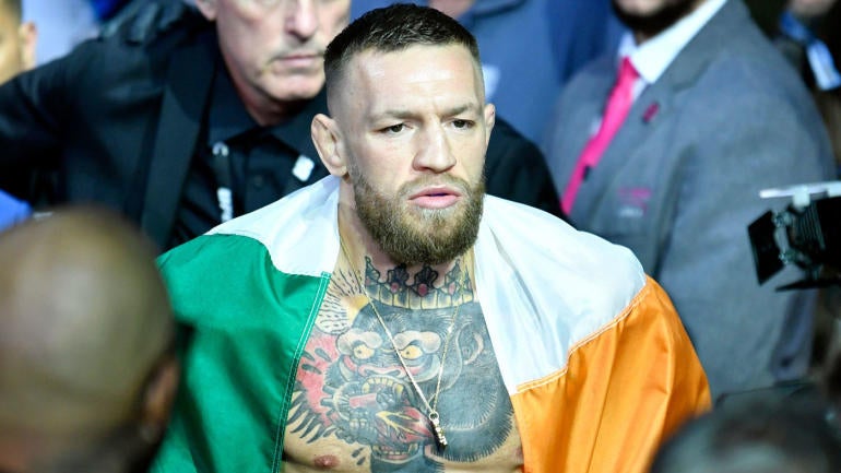 conor-mcgregor-flag.jpg