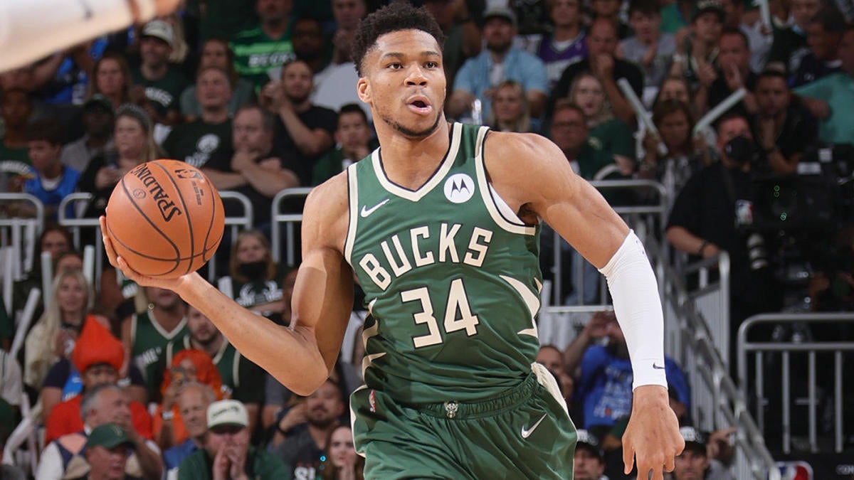 Knicks Vs. Bucks Odds, Line, Spread: 2021 NBA Picks, Nov. 10 ...