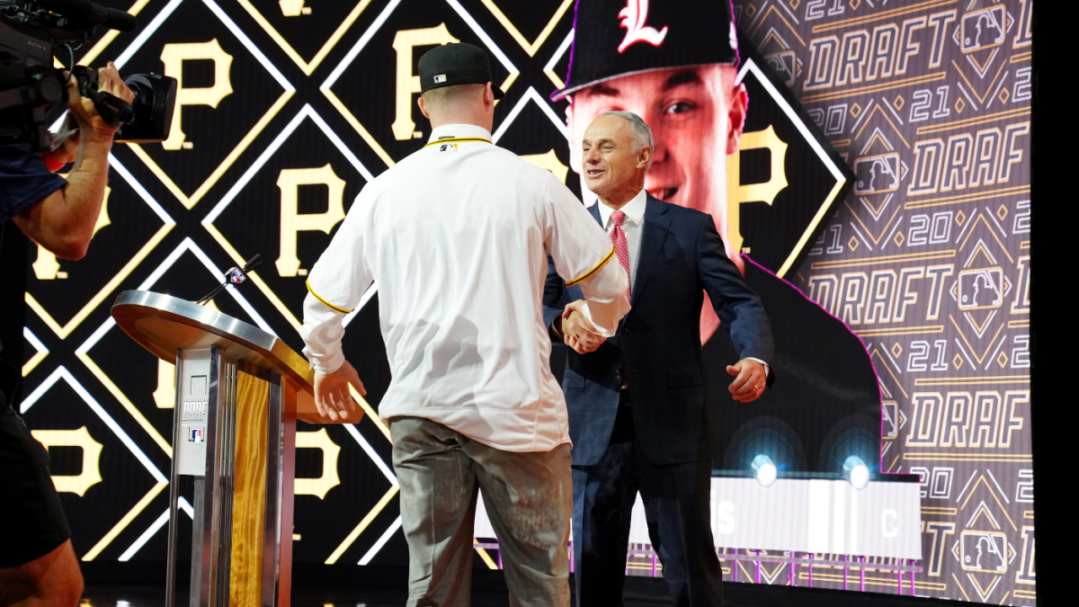 MaxPreps - 2021 MLB Draft: High school storylines, Marcelo Mayer and career  expectations. Pittsburgh Pirates expected to take Eastlake shortstop with  first overall pick. Story ➡