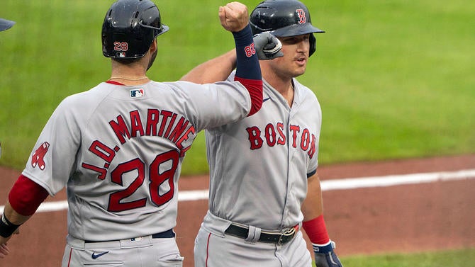 j-d-martinez-hunter-renfroe-red-sox.jpg