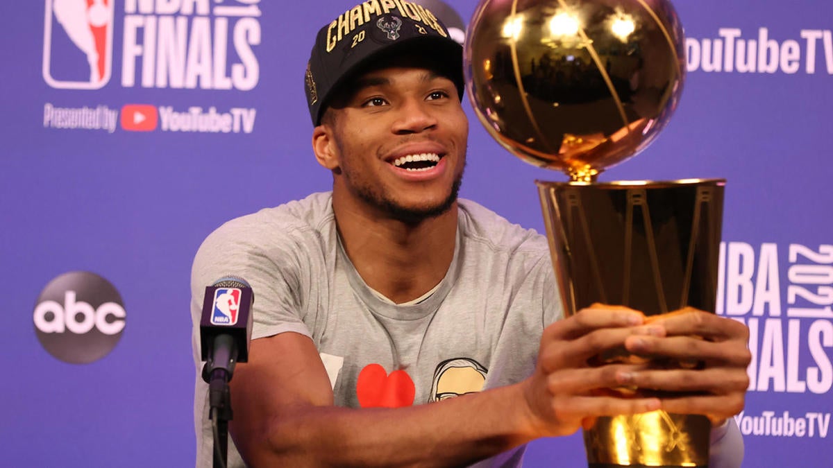 Giannis Antetokounmpo named Finals MVP after leading Bucks to title - Bally  Sports
