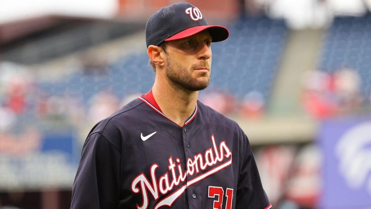 Washington Nationals starting pitcher Max Scherzer (31) reacts after  striking out Los Angeles D …