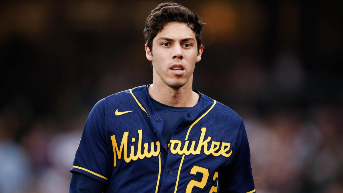 Brewers star Christian Yelich lands on IL after breakthrough COVID case