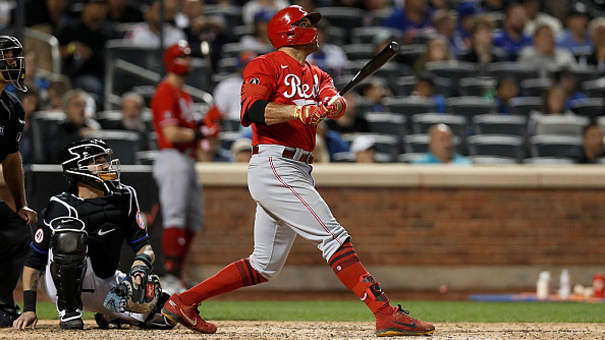 Joey Votto Reacts To Missing Two Fenway Park Home Runs By Inches