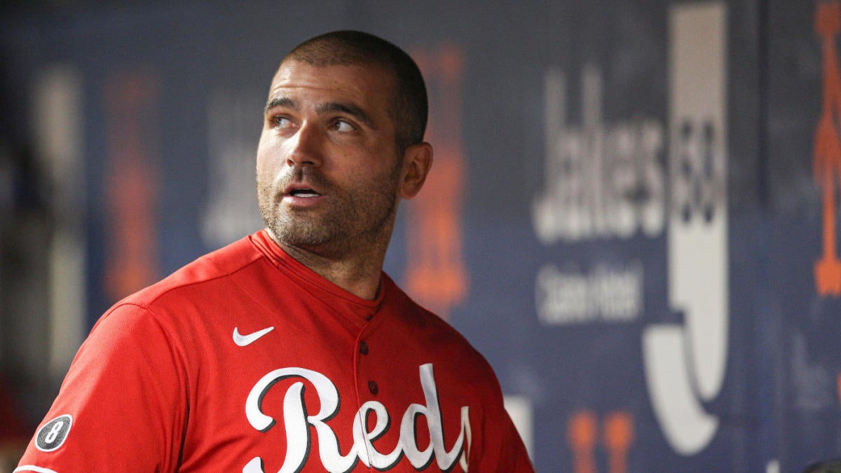 Reds' Joey Votto narrowly misses becoming fourth player ever to