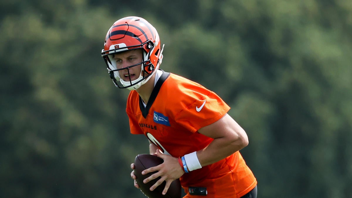 Burrow, Bengals Faced With Lots Of Problems, Little Time