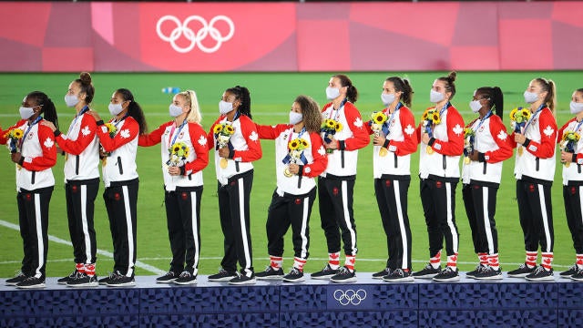 Tokyo Olympics Canada Edge Sweden To Win Women S Soccer Gold Medal In Dramatic Penalty Kick Shootout Cbssports Com