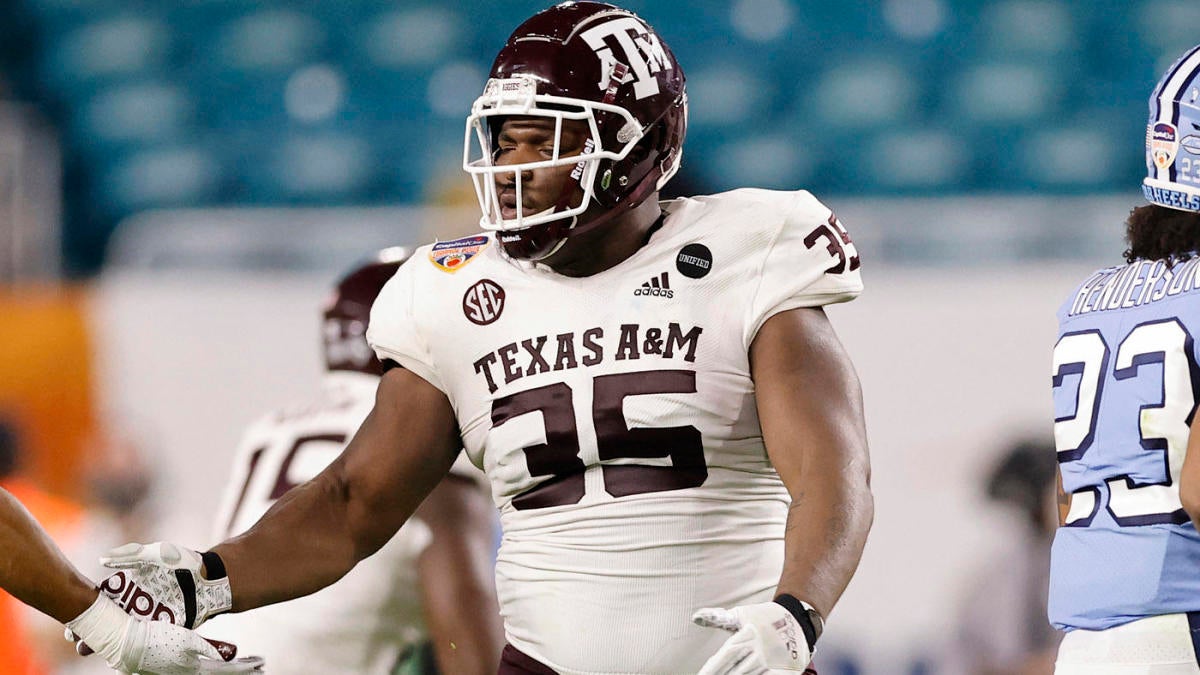 Texas A M Dl Mckinnley Jackson Suspended Following Arrest On Felony Possession Charge Cbssports Com Texas A M Dl Mckinnley Jackson Suspended Following Arrest On Felony Possession Charge Cbssports Com