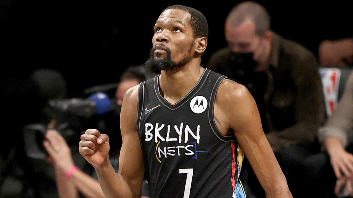Kevin Durant remains tight-lipped on upcoming free agency plans