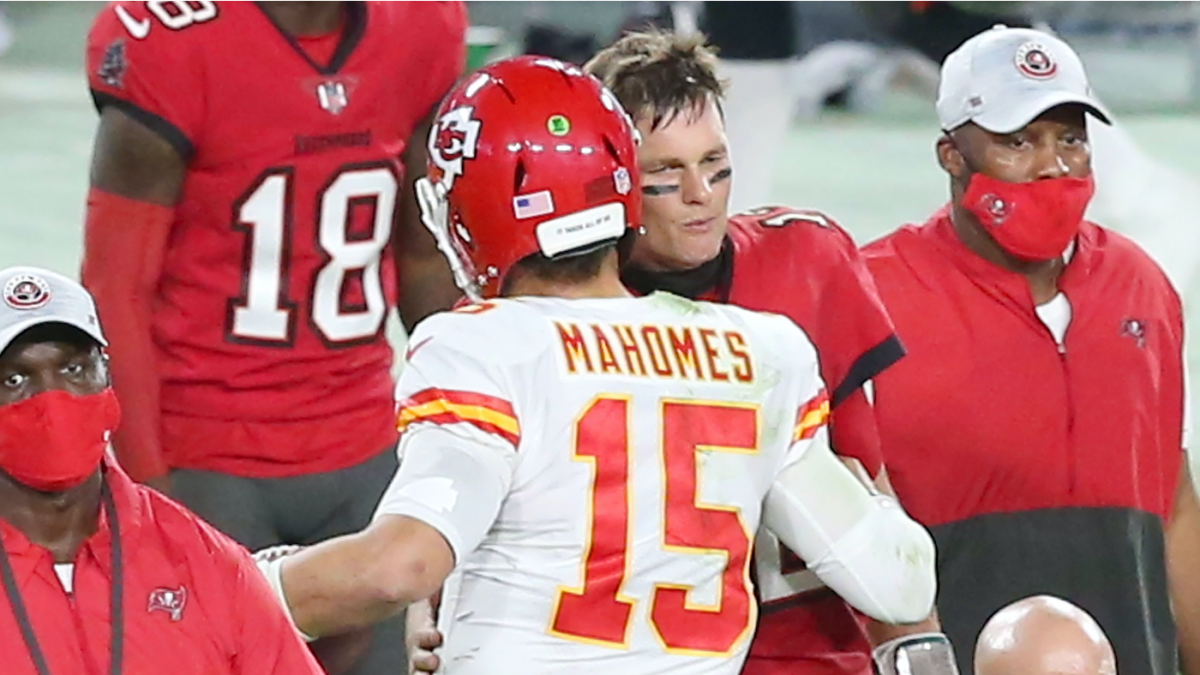 Patrick Mahomes Owes 5 Teammates a Huge Favor for Helping Him Inch Closer  to Tom Brady