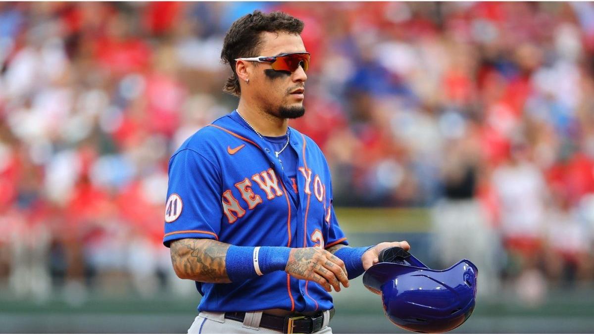 Mets' Javier Báez placed on injured list with back spasms as club's  deadline acquisition joins crowded IL 