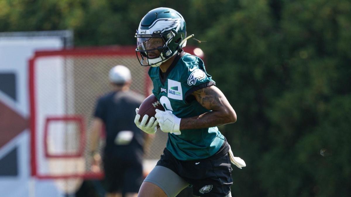 DeVonta Smith makes NFL preseason debut for Philadelphia Eagles