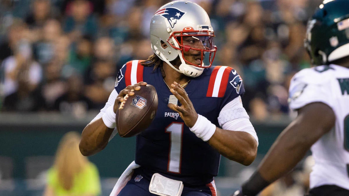 Mac Jones is loudly winning the Patriots quarterback battle