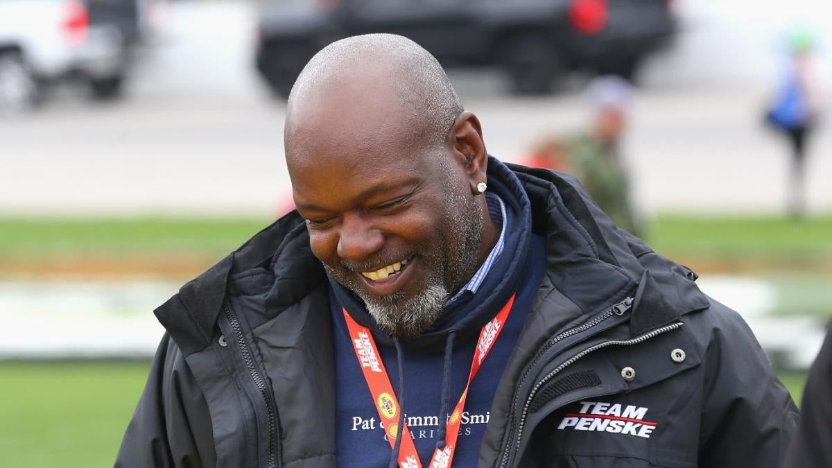 and NFL Legend Emmitt Smith Extend Partnership with Notable