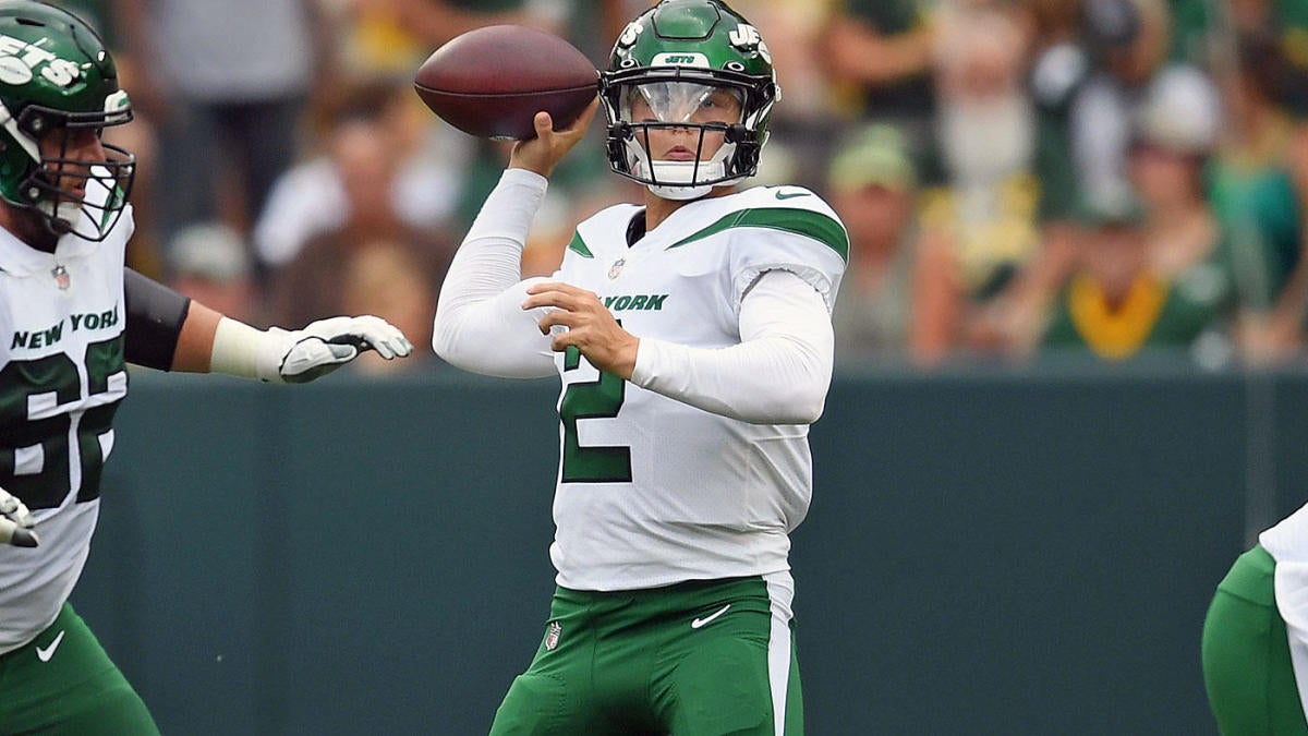 Jets QB Zach Wilson spending offseason in odd limbo while team pursues  Aaron Rodgers