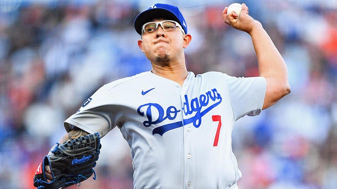 urias-dodgers.jpg