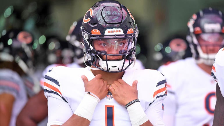 justin-fields-bears-3.jpg