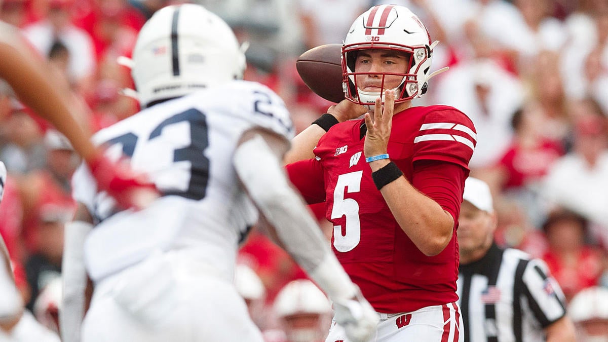 Wisconsin vs. Washington State odds, line: 2022 college football picks, Week 2 predictions from