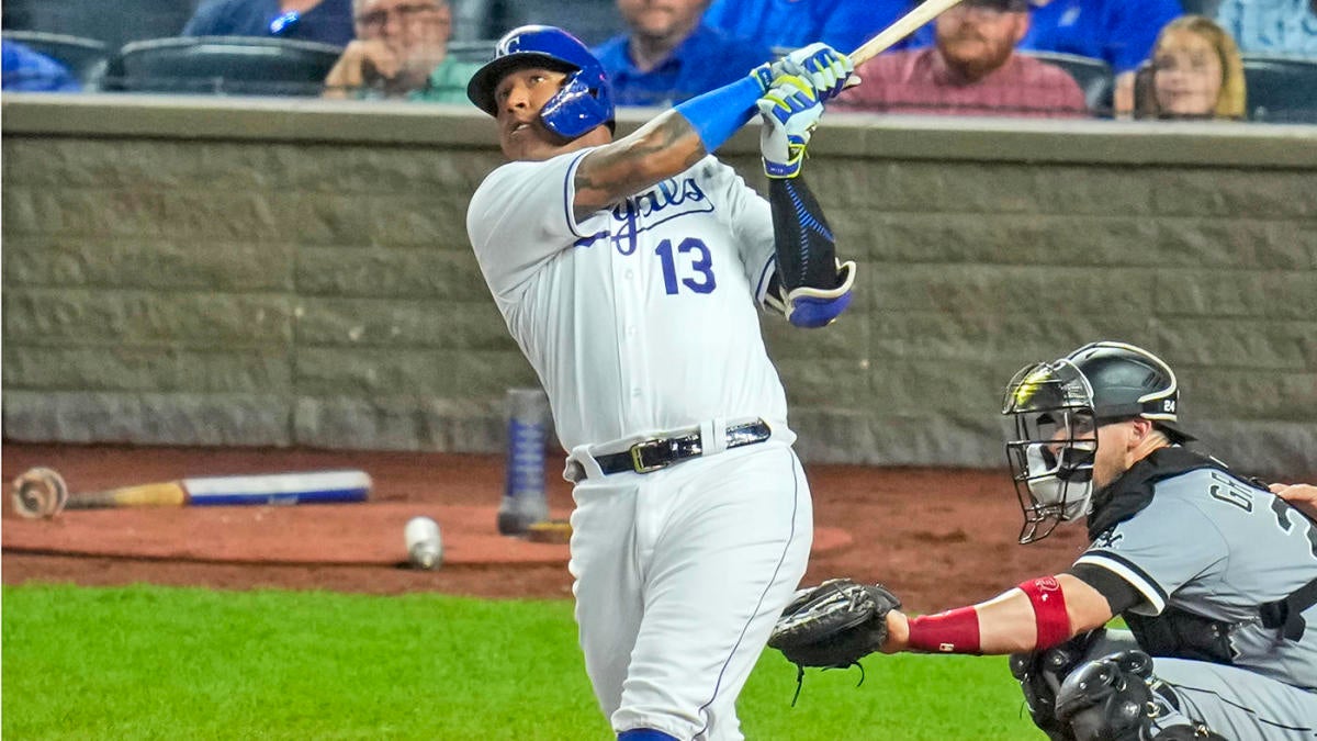 Salvador Perez home runs: Royals catcher is better than ever - Sports  Illustrated