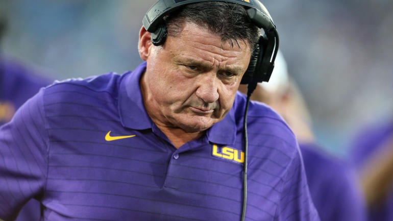 gettyimages-1235073991-ed-orgeron-lsu-coach-at-ucla-2021-1400.jpg