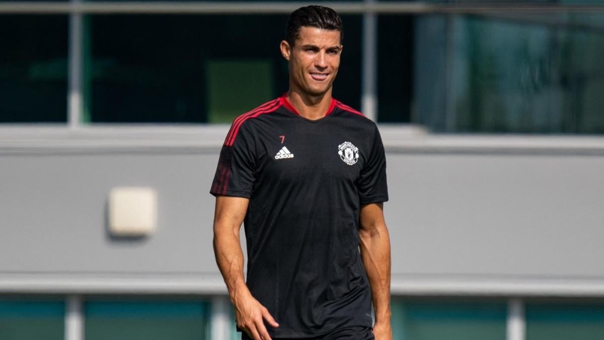 Why Ronaldo used to wear number 10 in training for United? :  r/ManchesterUnited