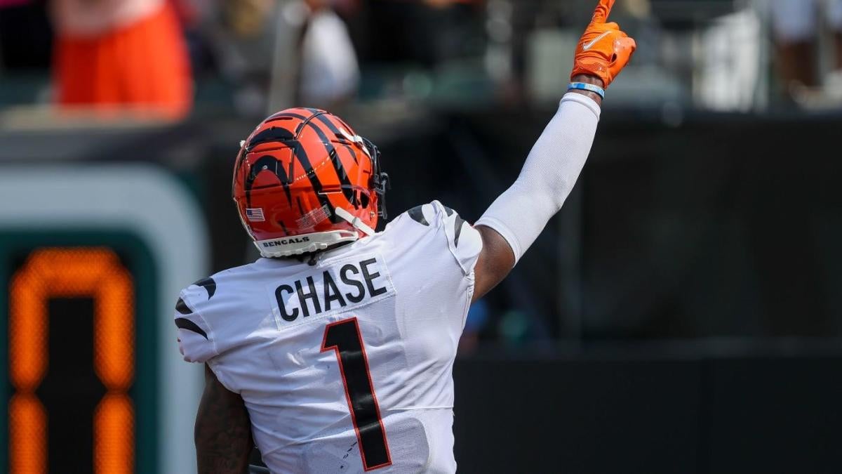 Chargers News: Rashawn Slater stays steady behind Bengals' Chase