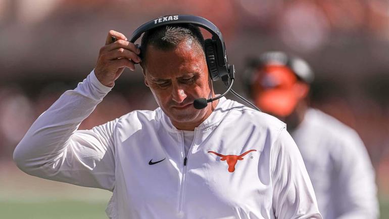 steve-sarkisian-texas-arkansas.jpg