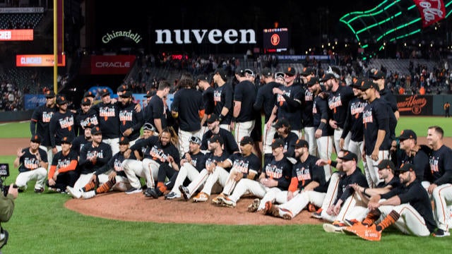 Giants become first team to clinch spot in 2021 MLB postseason 