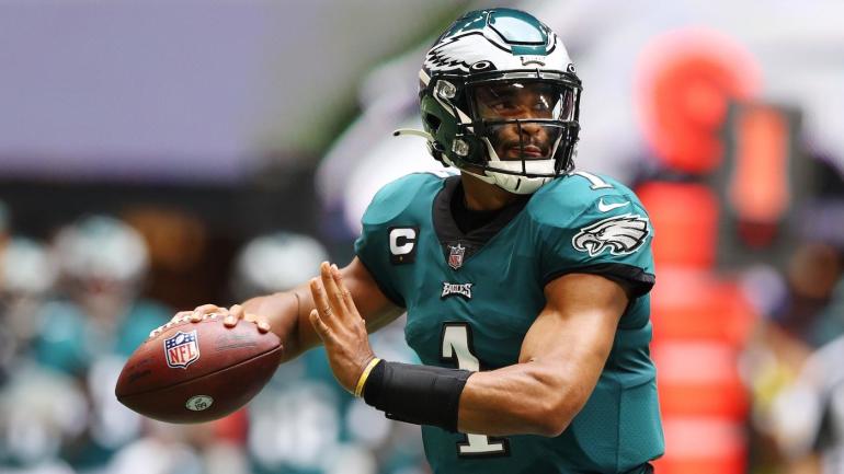 jalen-hurts-eagles-cbs.jpg