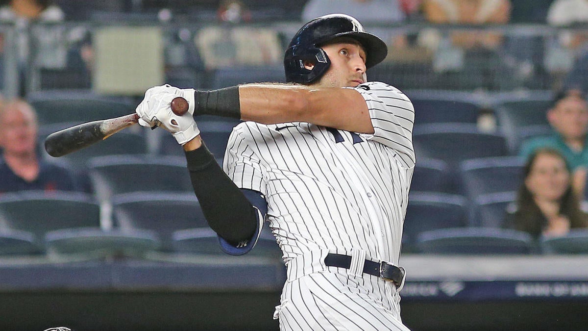 First look at Joey Gallo with the Yankees : r/baseball