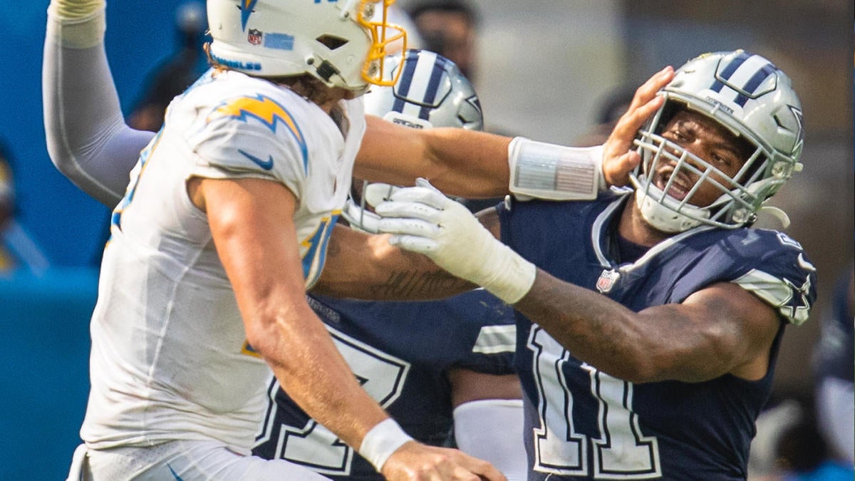 Dallas Cowboys linebacker Micah Parsons (11) reacts after sacking