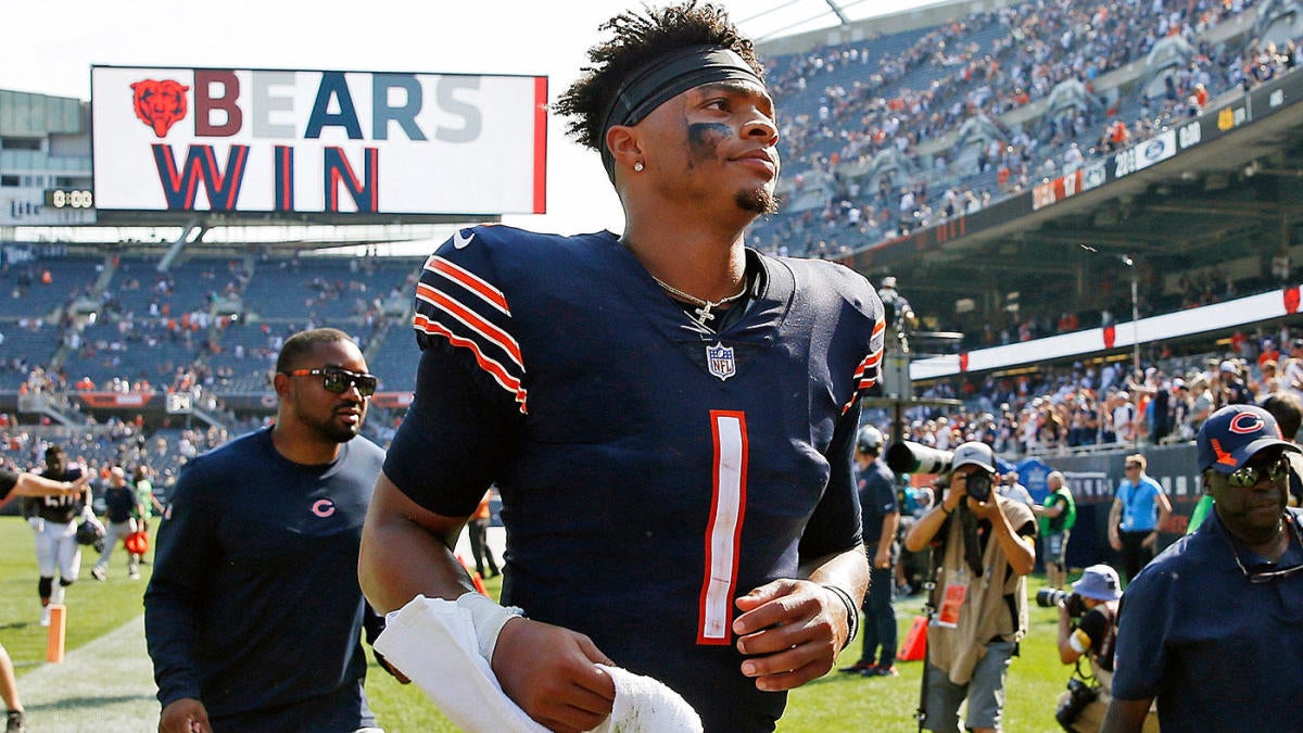 Justin Fields named Bears starter against Browns in wake of Andy