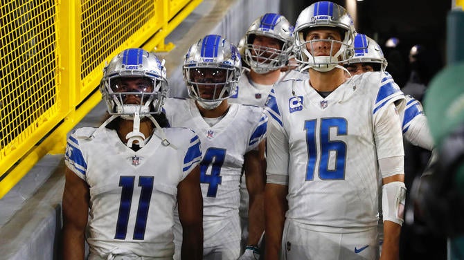 Detroit Lions v Green Bay Packers