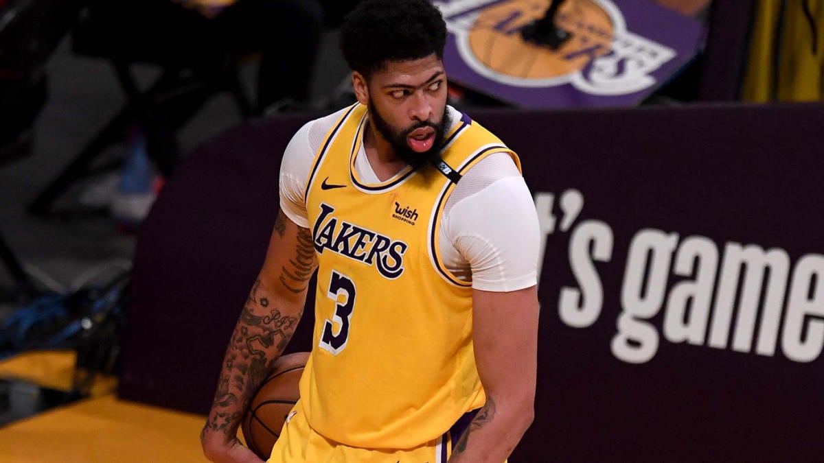 Frank Vogel says Anthony Davis looks physically 'imposing' before