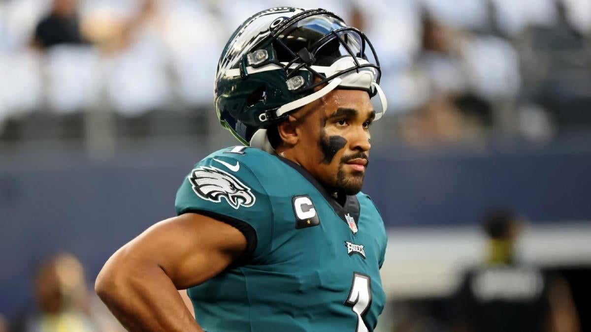 Jalen Hurts Shares Insights on Eagles' Team Unity and Progress