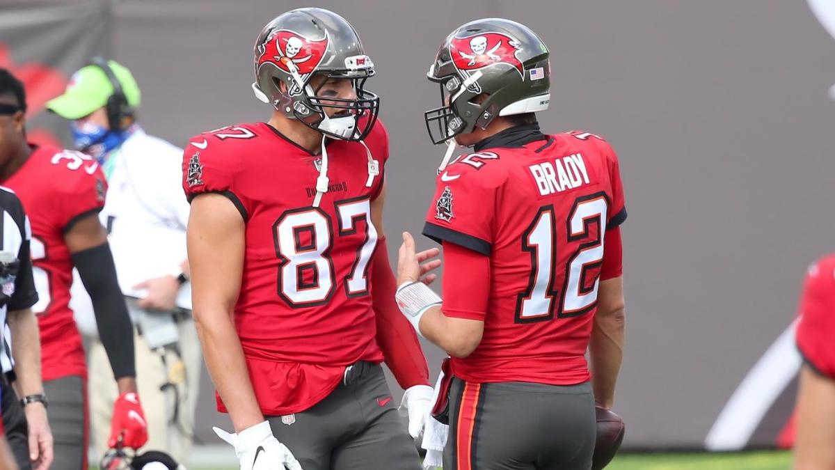 Rob Gronkowski will only play for the Buccaneers if he returns in