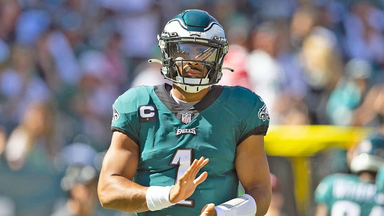 jalen-hurts-eagles.jpg