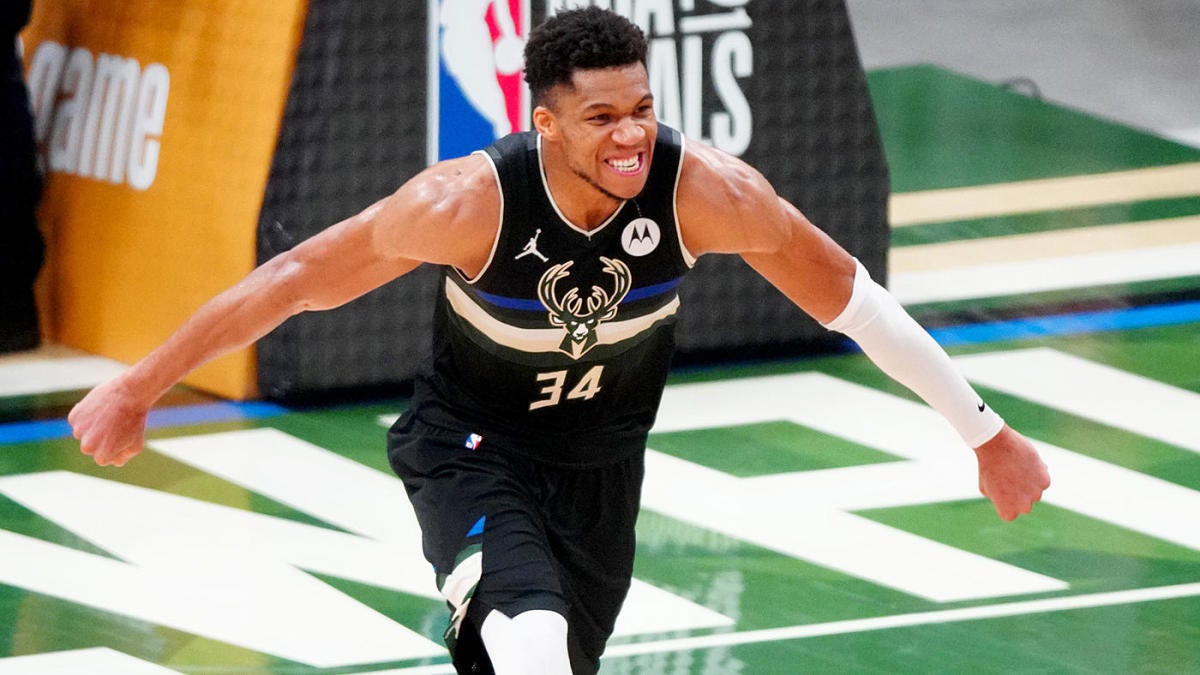 Antetokounmpo jersey ranks No. 9 on NBA's list