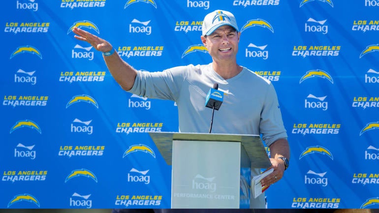 Los Angeles Chargers open training camp complete with fans for the 2021 season