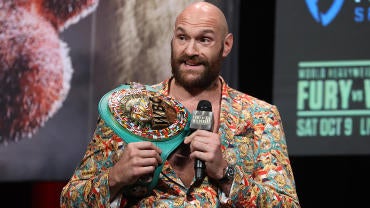 tyson-fury-mic.jpg