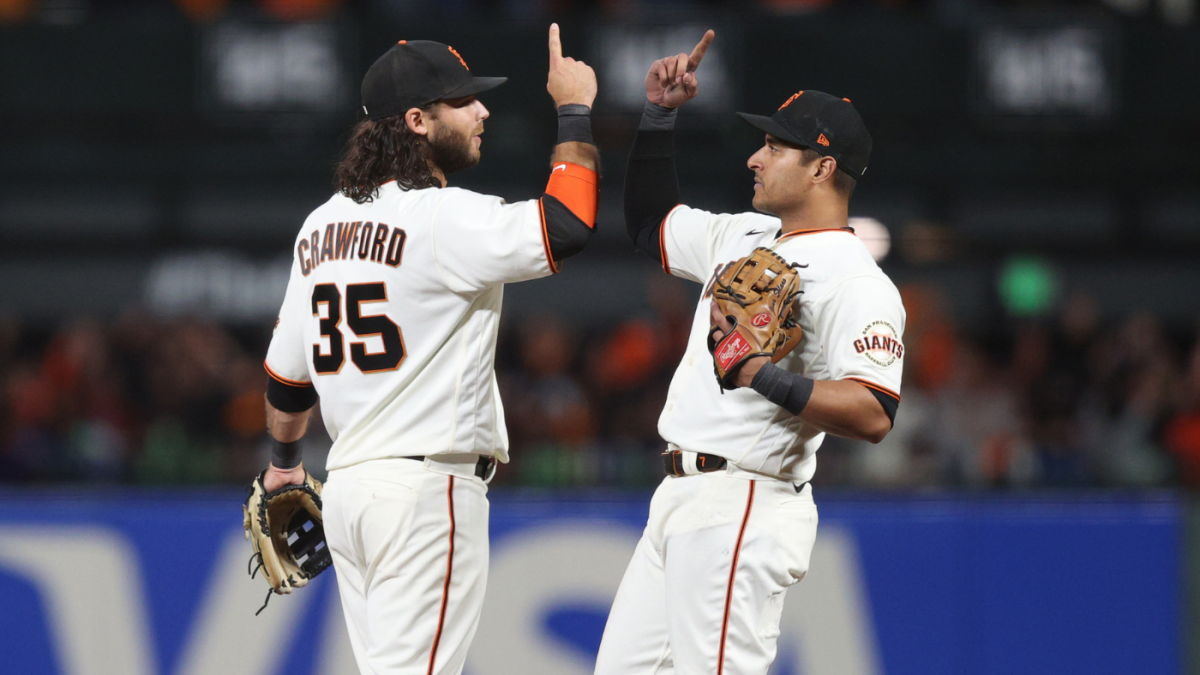 2021 MLB playoffs scores: Giants take Game 1 over Dodgers; Red Sox hit five homers vs. Rays to even ALDS – CBS sports.com