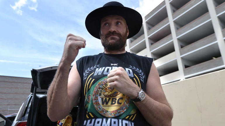 tyson-fury-hat.jpg